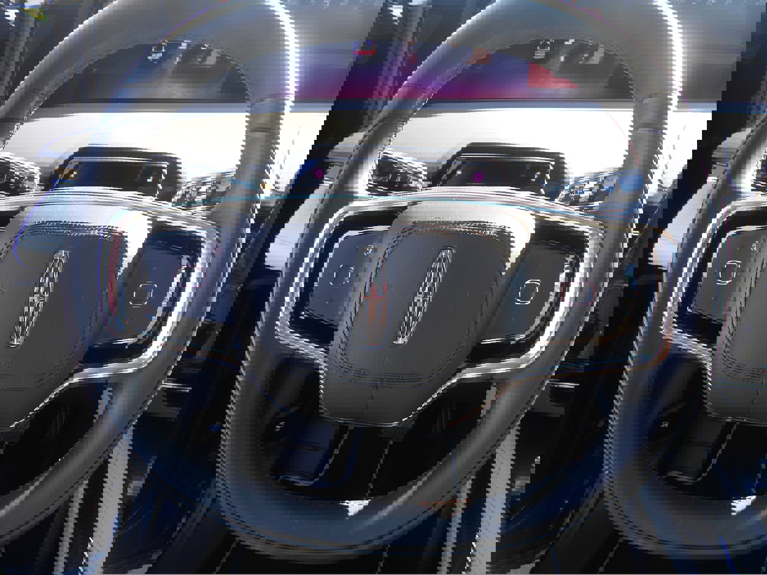 Used 2024 Lincoln Nautilus Reserve w/ Equipment Group 203A image 12