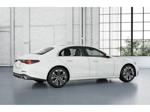 Used 2025 Mercedes-Benz E 350 Sedan image 38