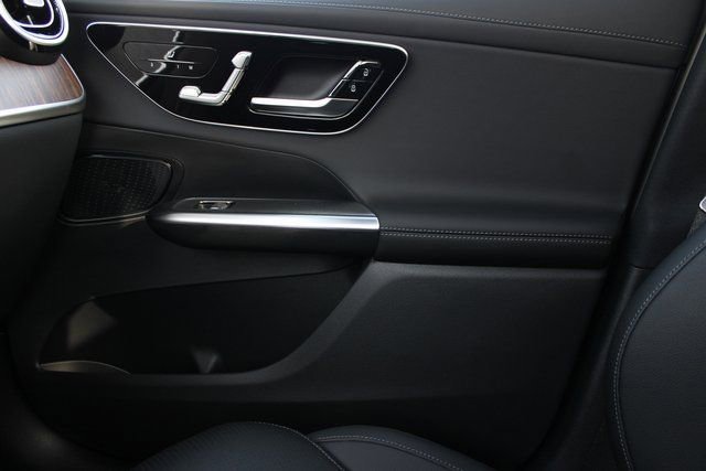 New 2026 Mercedes-Benz GLC 300 4MATIC image 27