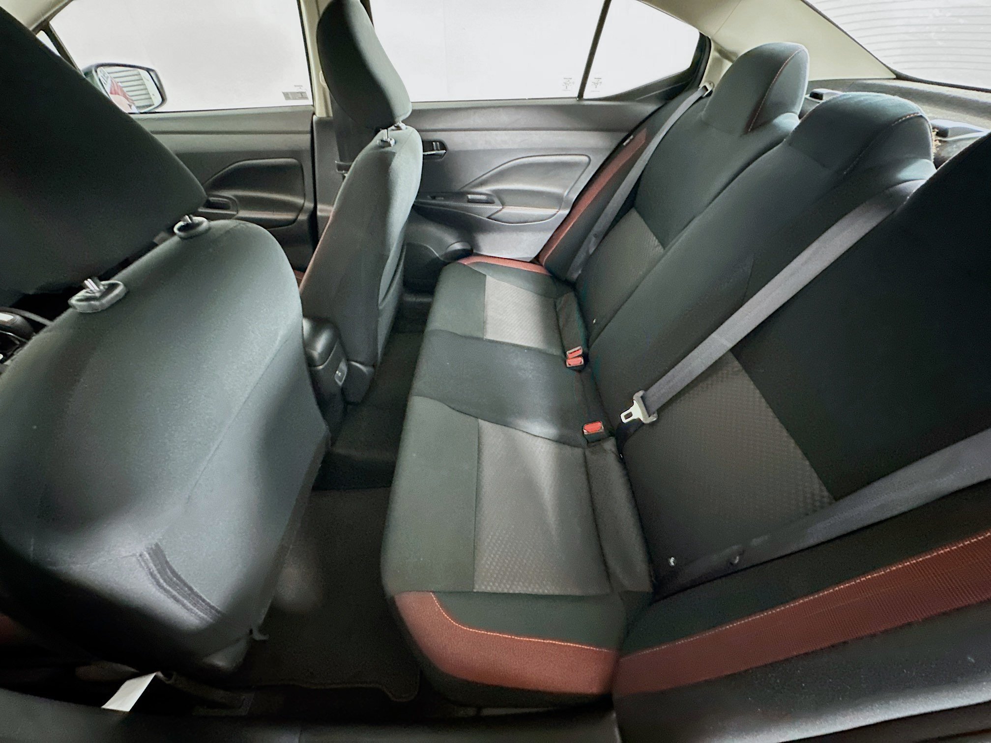 Used 2025 Nissan Versa SR w/ Trunk Package FWD image 26