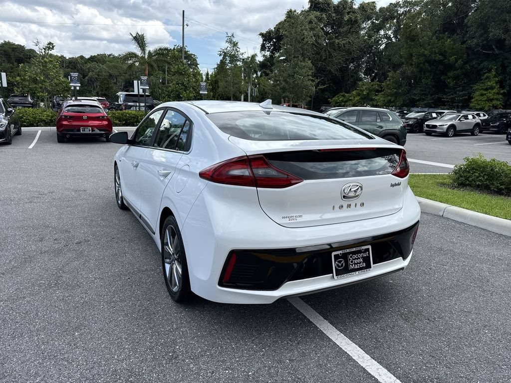 Used 2019 Hyundai Ioniq Limited FWD image 13