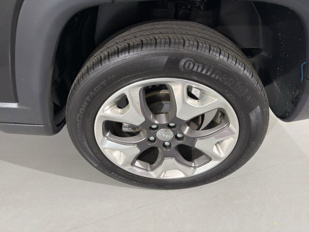 Used 2019 Jeep Compass Limited image 6