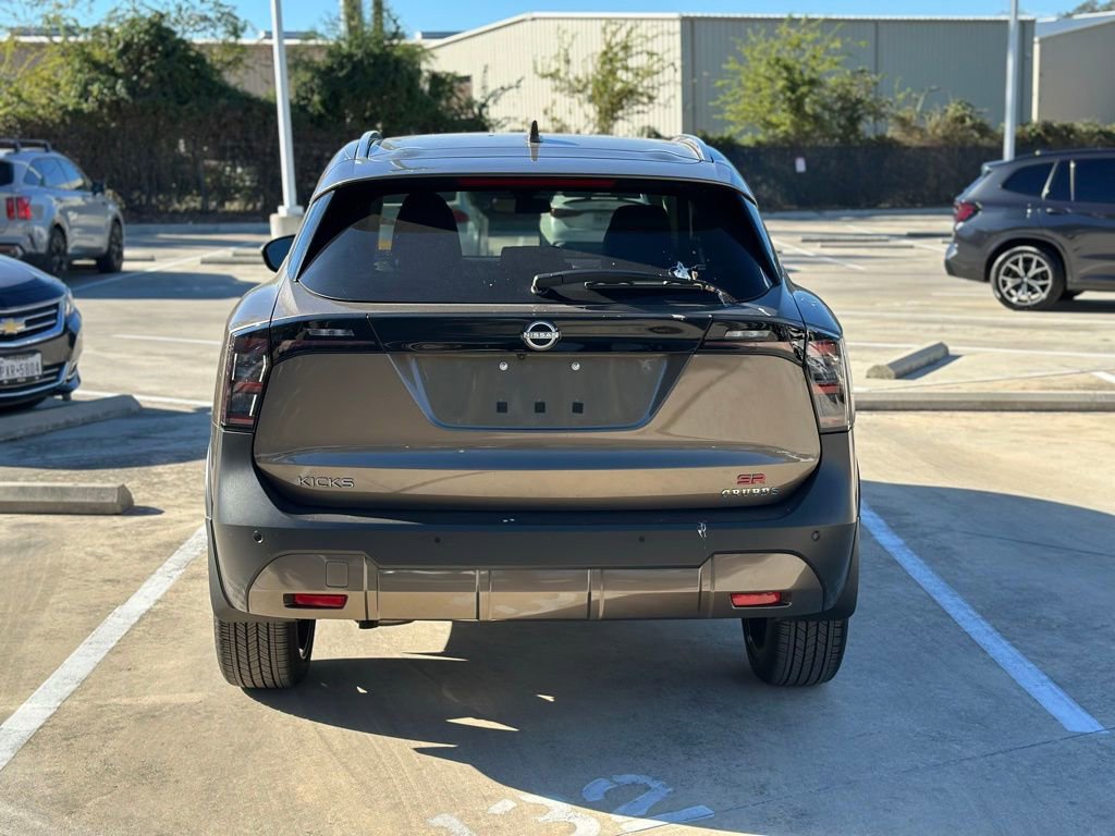 Used 2025 Nissan Kicks SR image 7