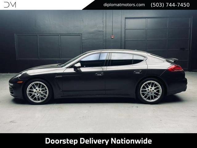 Used 2014 Porsche Panamera 4 AWD/4WD image 3