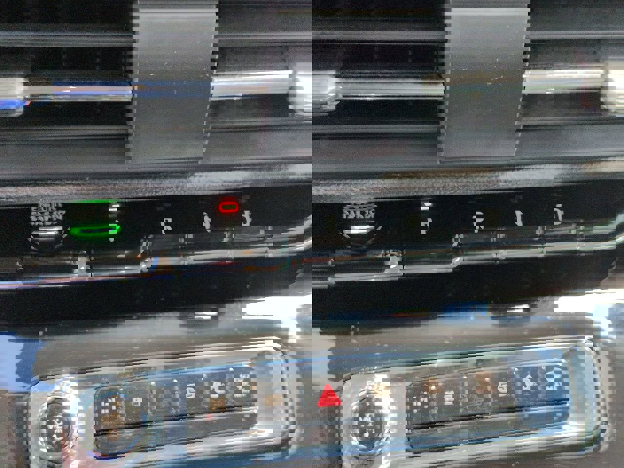 Certified 2025 Lincoln Corsair Grand Touring w/ Equipment Group 302A image 19