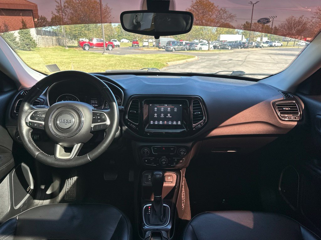 Used 2021 Jeep Compass Latitude w/ Sun and Sound Group FWD image 12