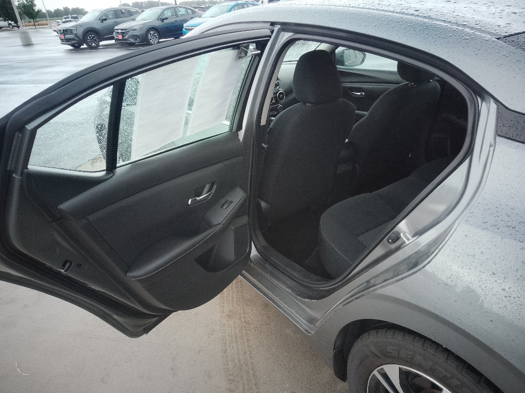 Used 2023 Nissan Sentra SV FWD image 9