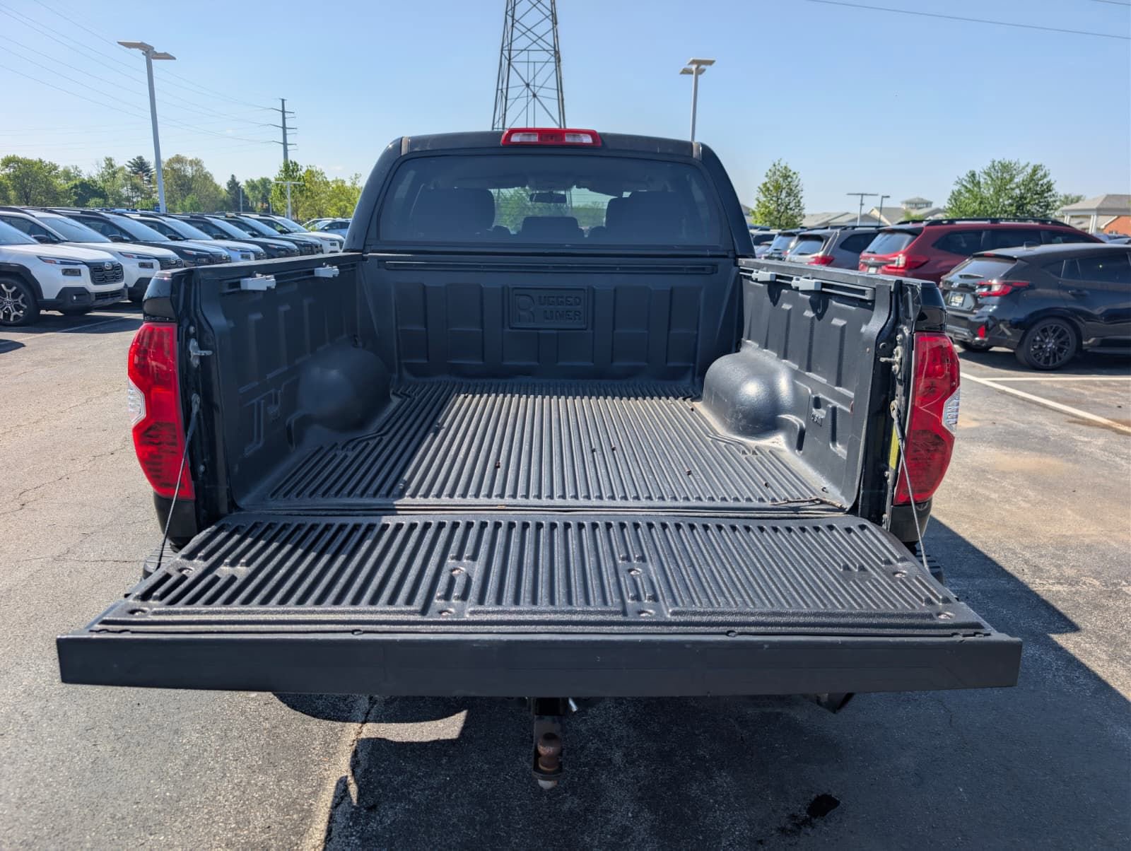 Used 2014 Toyota Tundra SR5 w/ TRD Off Road Package AWD/4WD image 9