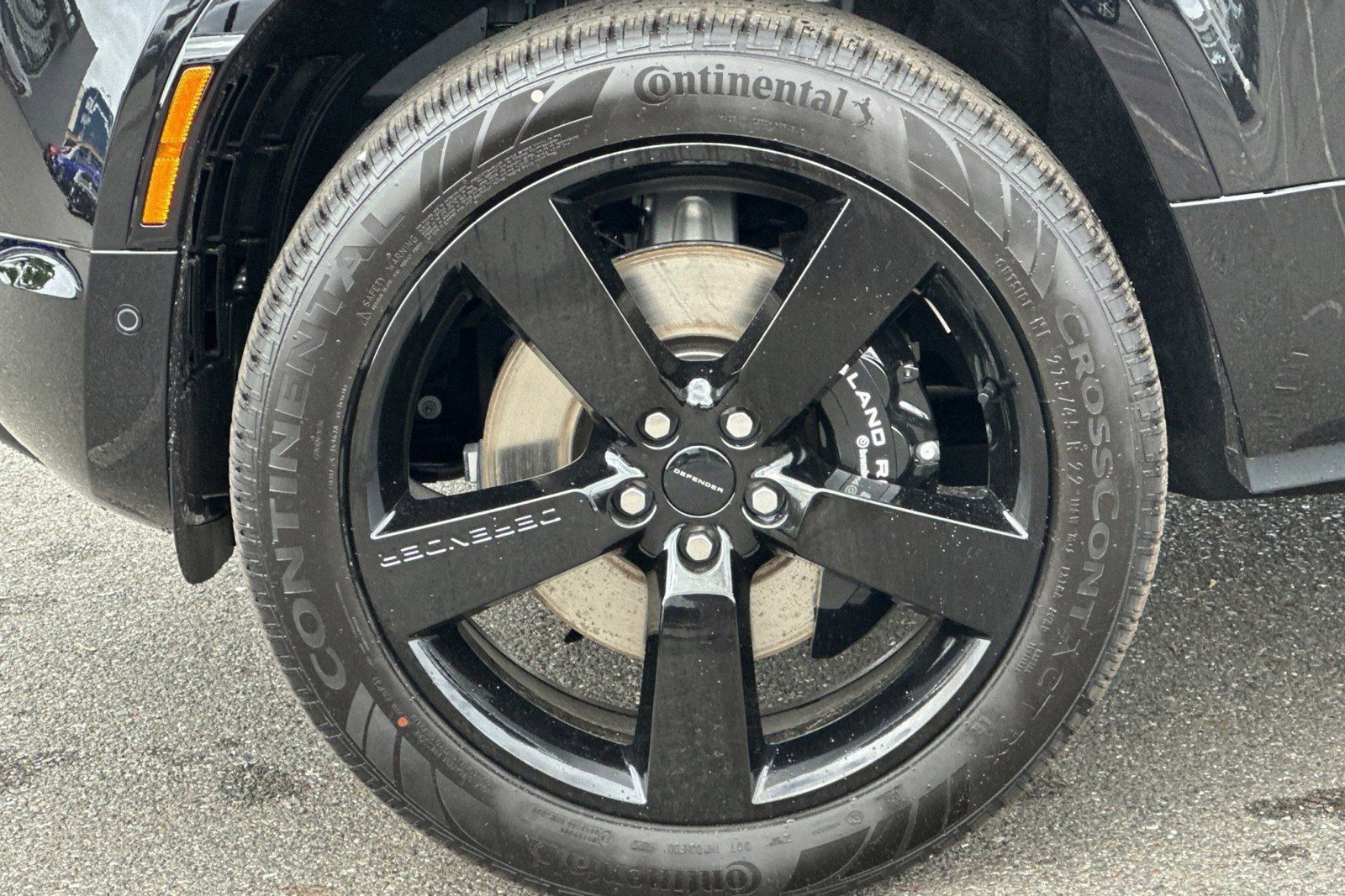 New 2026 Land Rover Defender 90 V8 image 12