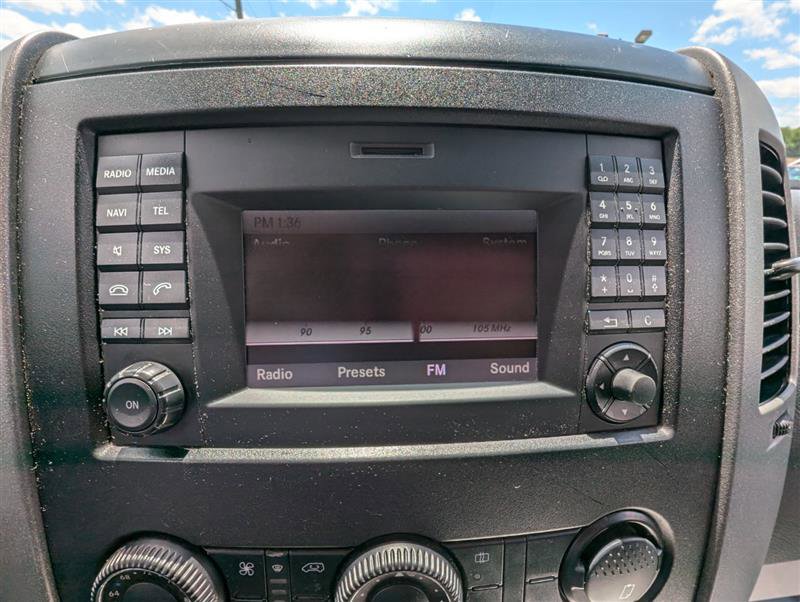 Used 2014 Freightliner Sprinter 3500 image 35