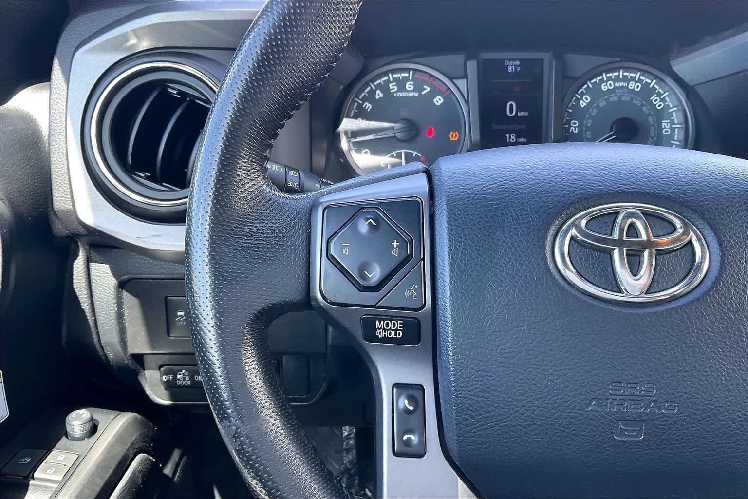 Used 2020 Toyota Tacoma TRD Off-Road w/ Technology Package AWD/4WD image 24