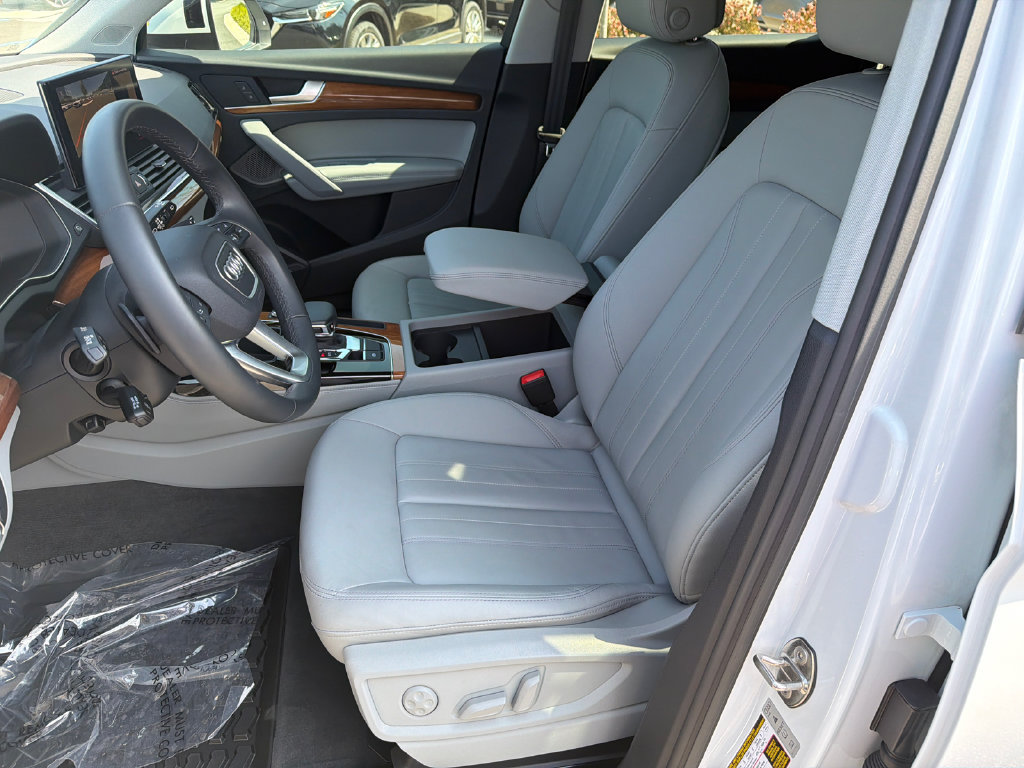 Used 2023 Audi Q5 2.0T Premium Plus AWD/4WD image 11