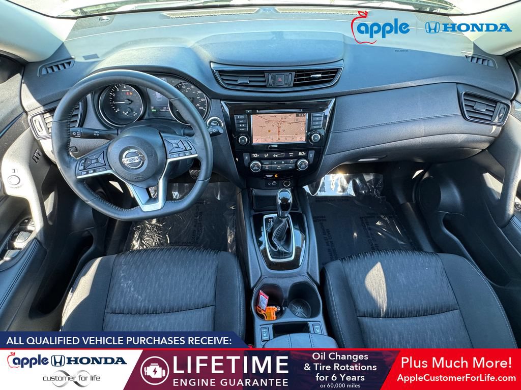 Used 2018 Nissan Rogue SV w/ Premium Package AWD/4WD image 17
