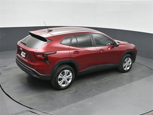 Used 2024 Chevrolet Trax LS image 30