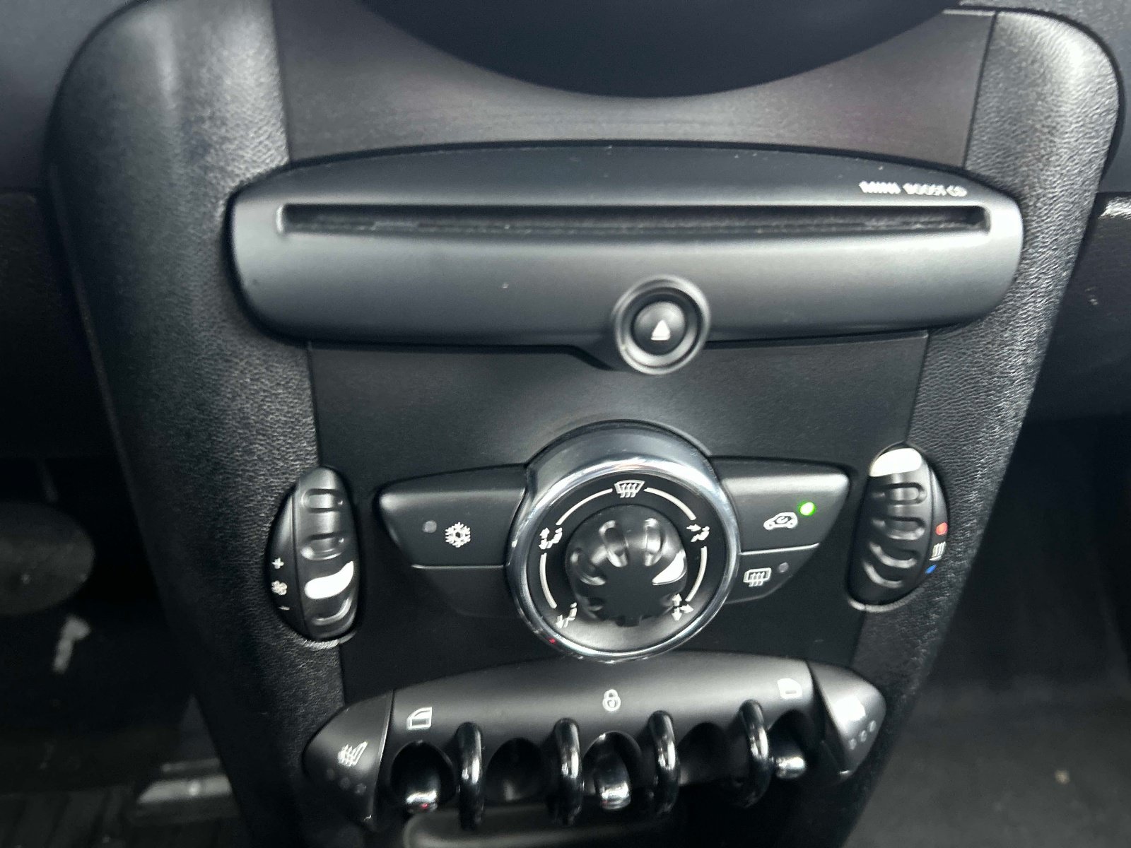 Used 2012 MINI Cooper Hardtop FWD image 24