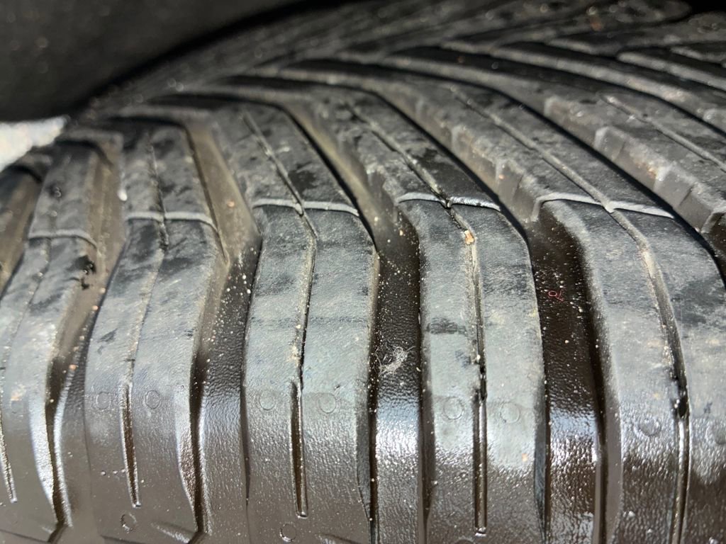 Used 2018 Jeep Grand Cherokee Laredo image 27