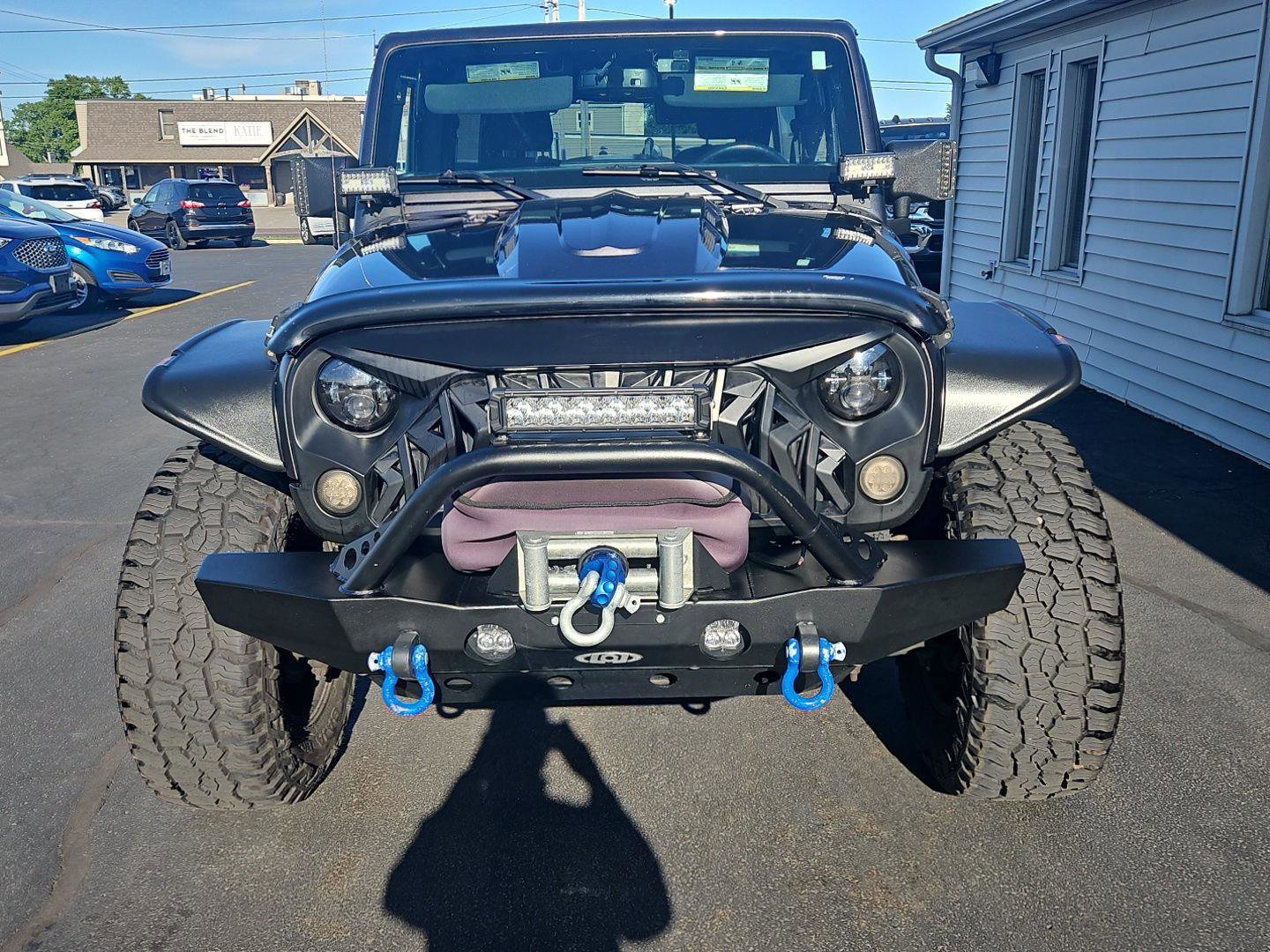 Used 2016 Jeep Wrangler Unlimited Rubicon w/ Connectivity Group AWD/4WD image 7