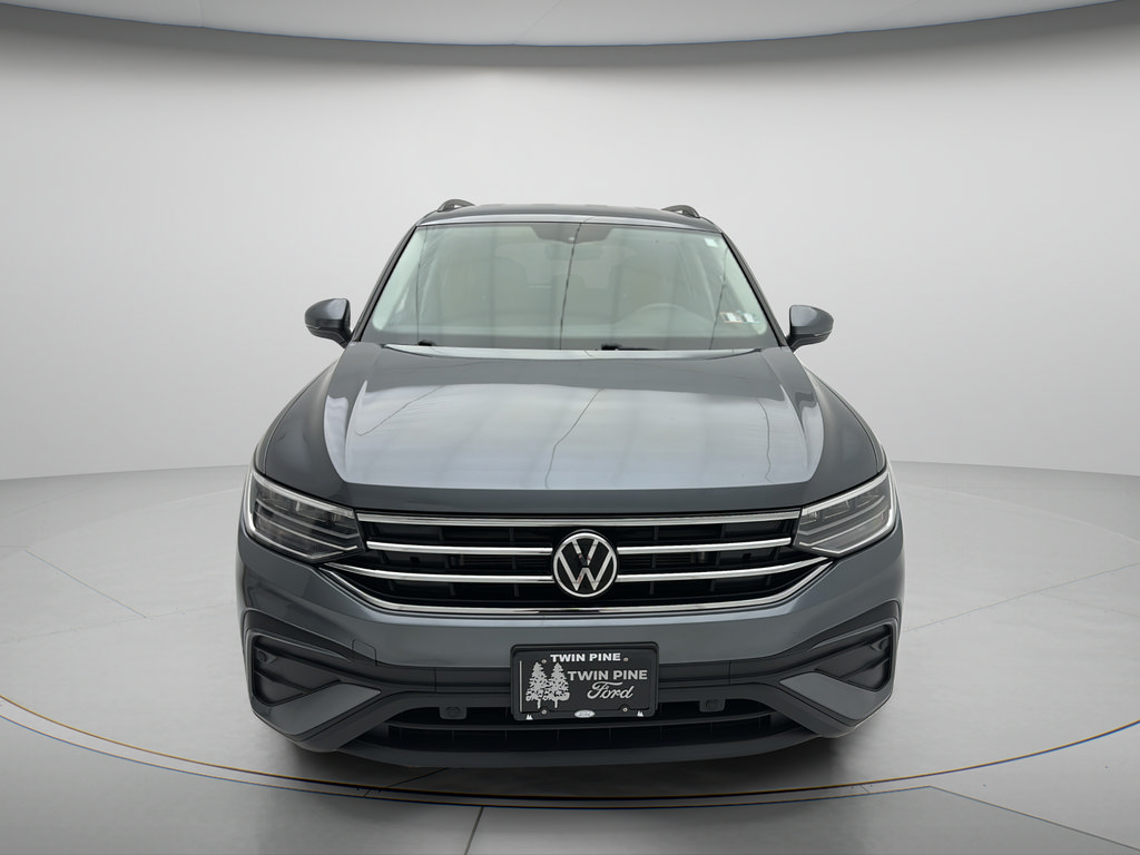 Used 2023 Volkswagen Tiguan S AWD/4WD image 2