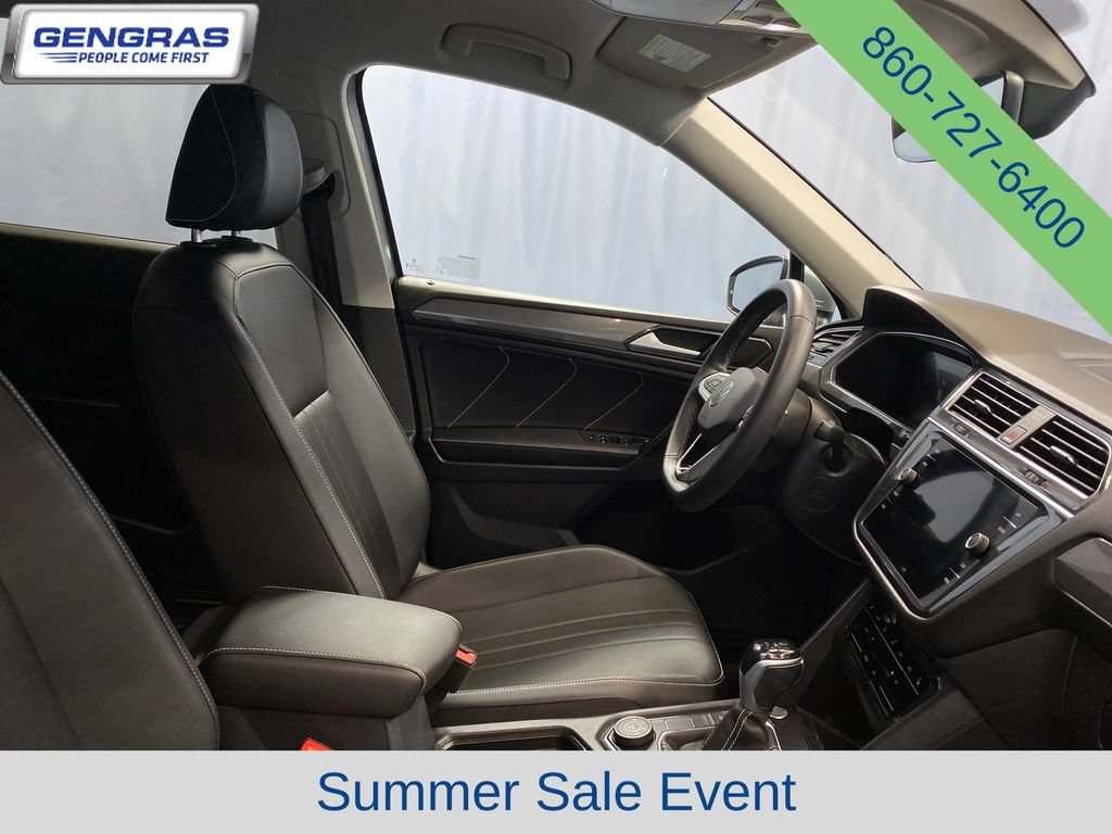 Used 2023 Volkswagen Tiguan SE AWD/4WD image 41
