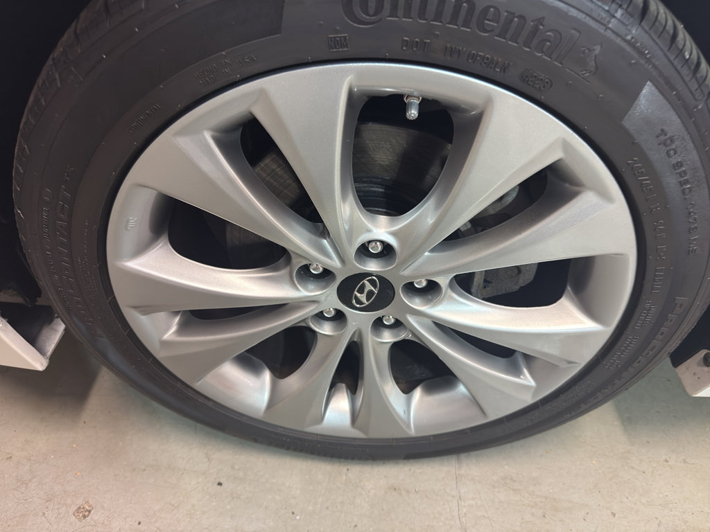 Used 2014 Hyundai Azera image 33