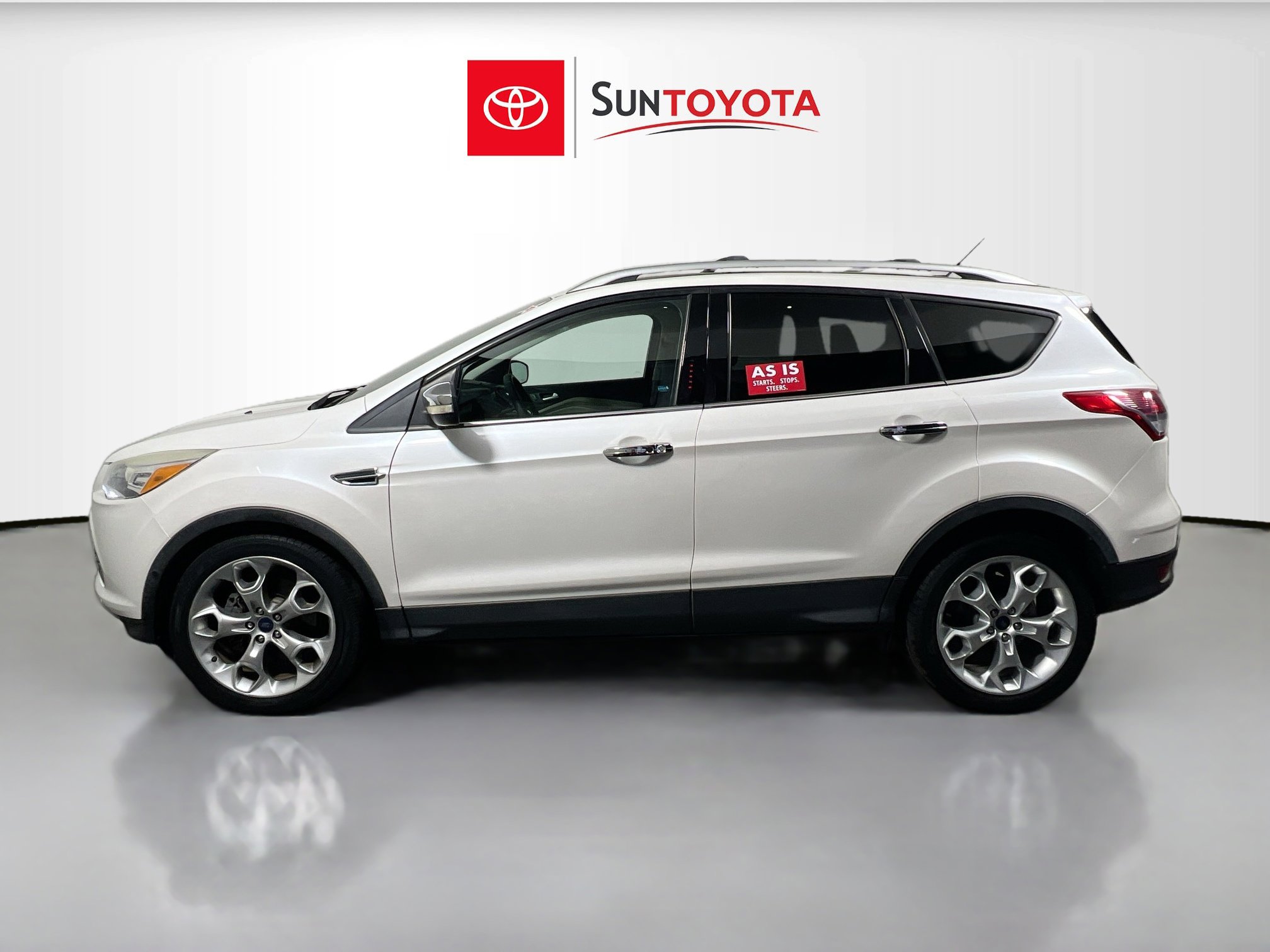 Used 2014 Ford Escape Titanium w/ Equipment Group 401A image 7