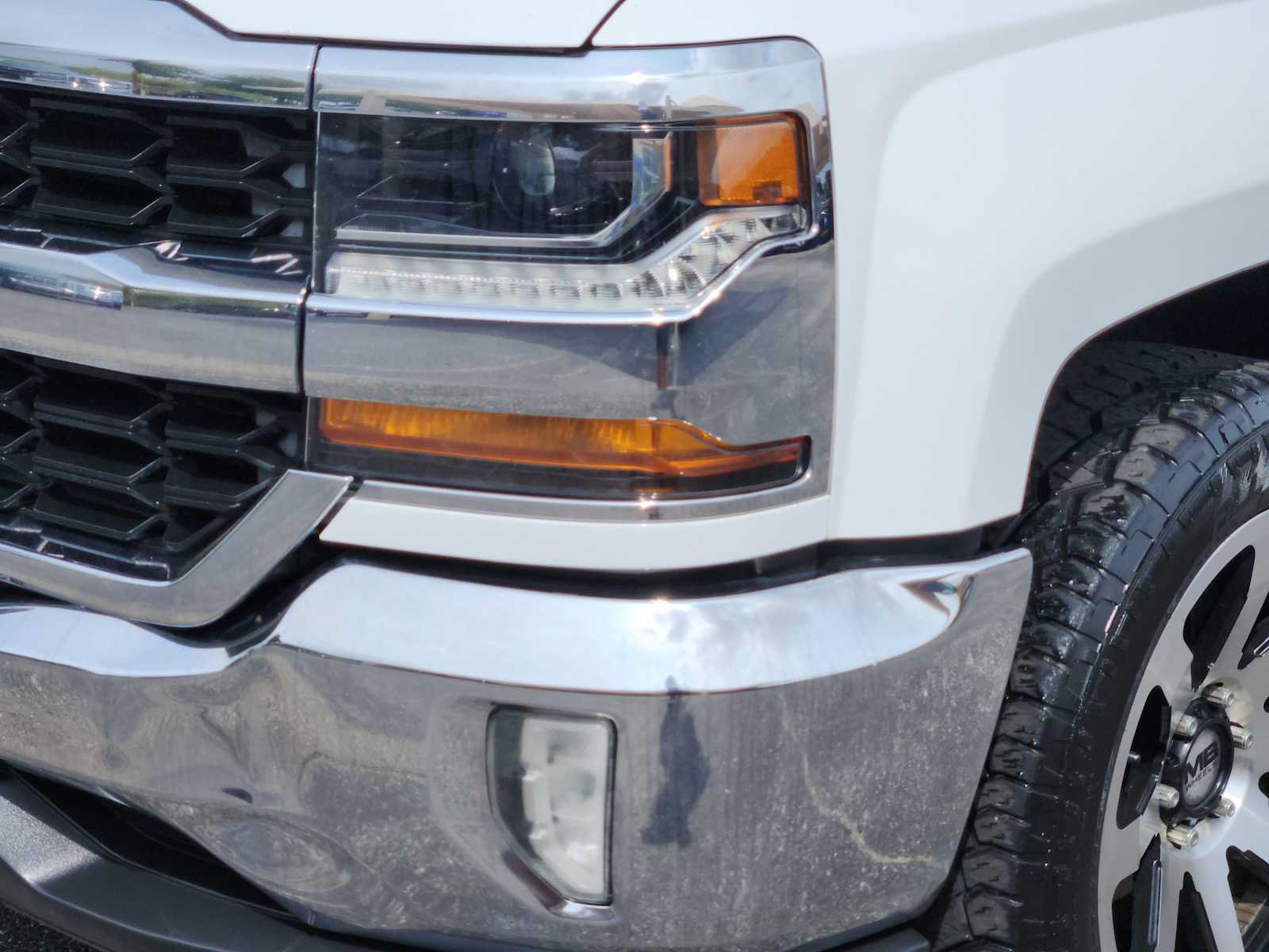 Used 2017 Chevrolet Silverado 1500 LT w/ Texas Edition RWD image 8