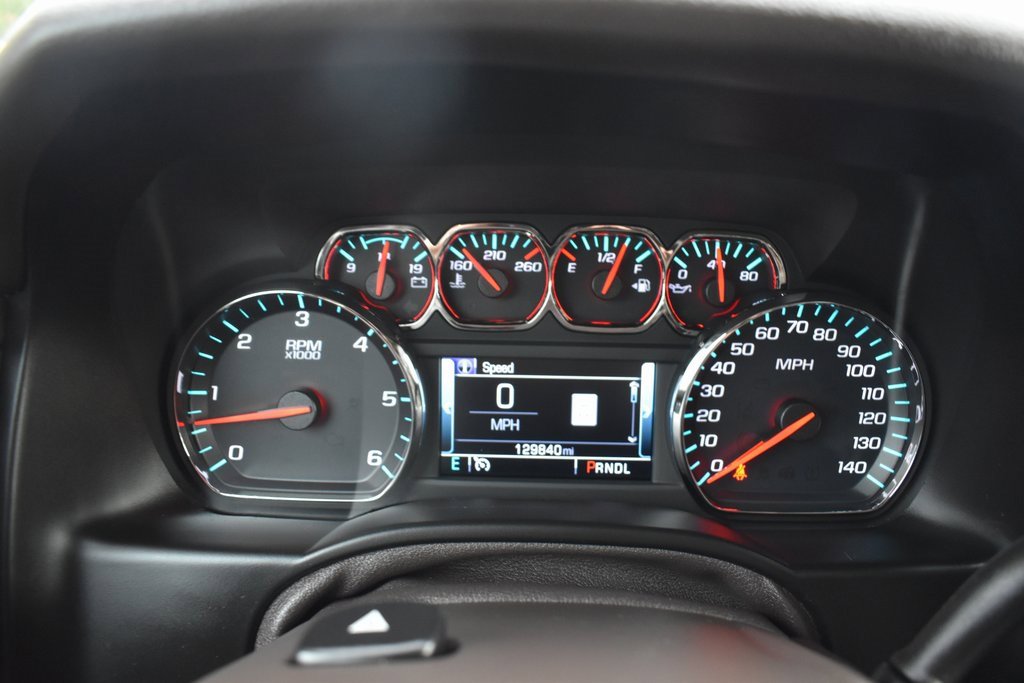 Used 2020 Chevrolet Suburban Premier image 18