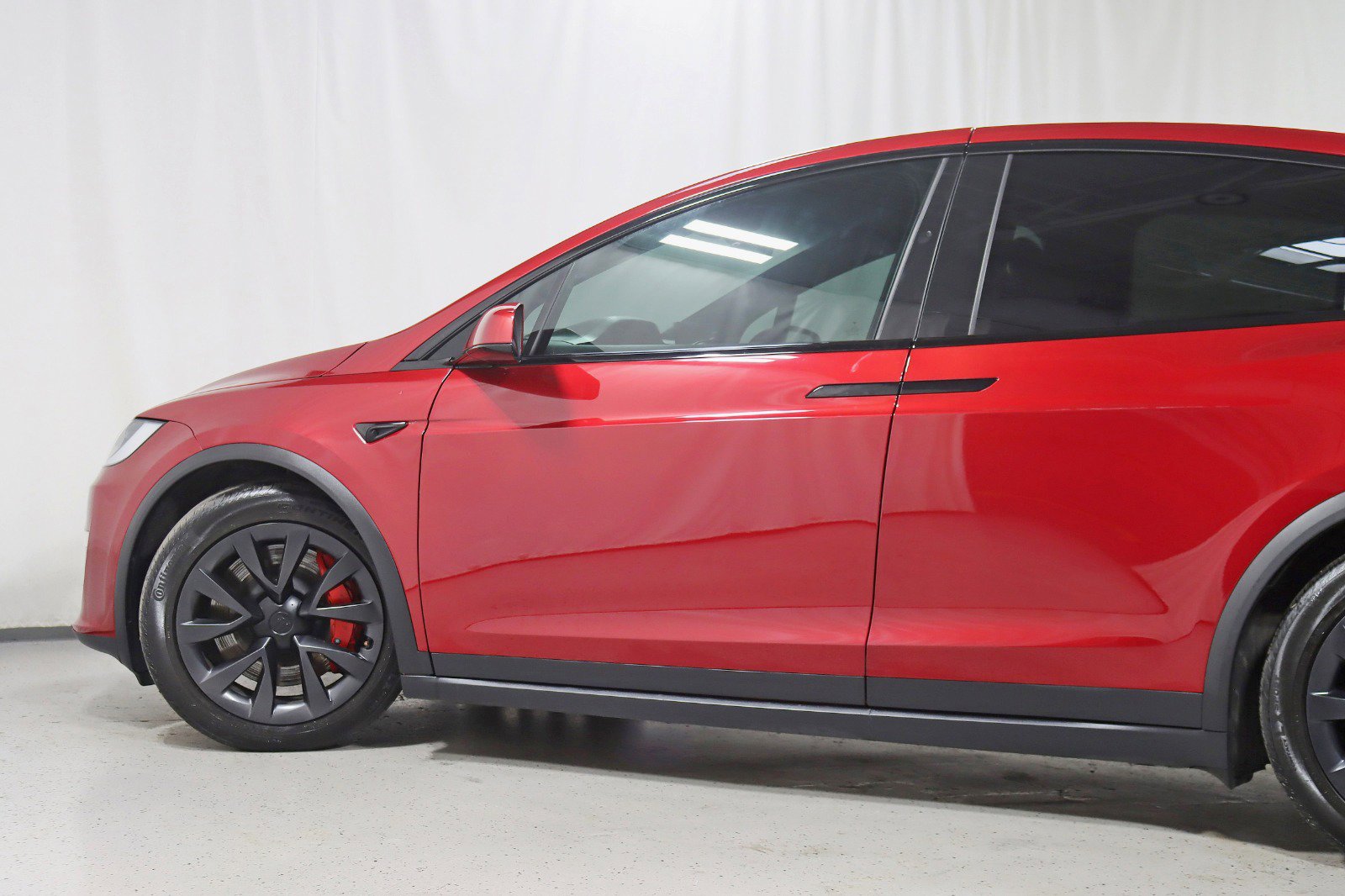 Used 2023 Tesla Model X Plaid image 12