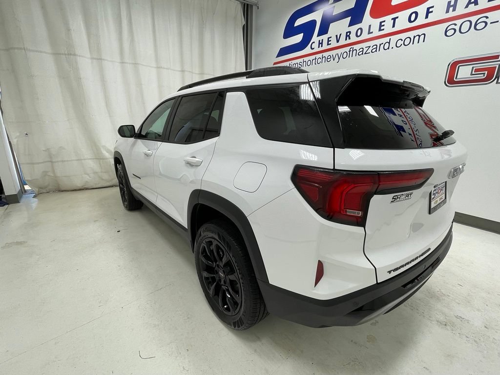 New 2026 GMC Terrain Elevation w/ Elevation Premium Package AWD/4WD image 9