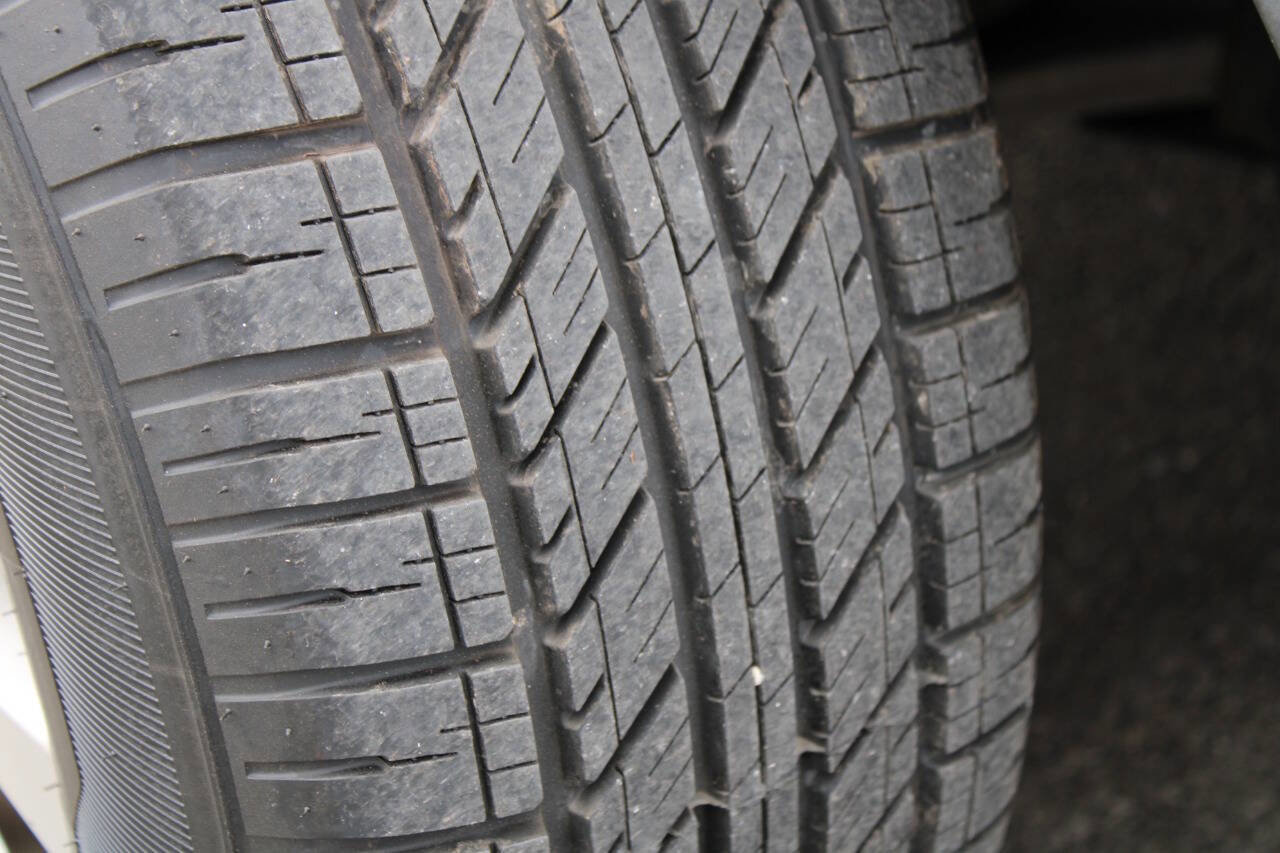 Used 2018 Lincoln MKX Premiere image 14