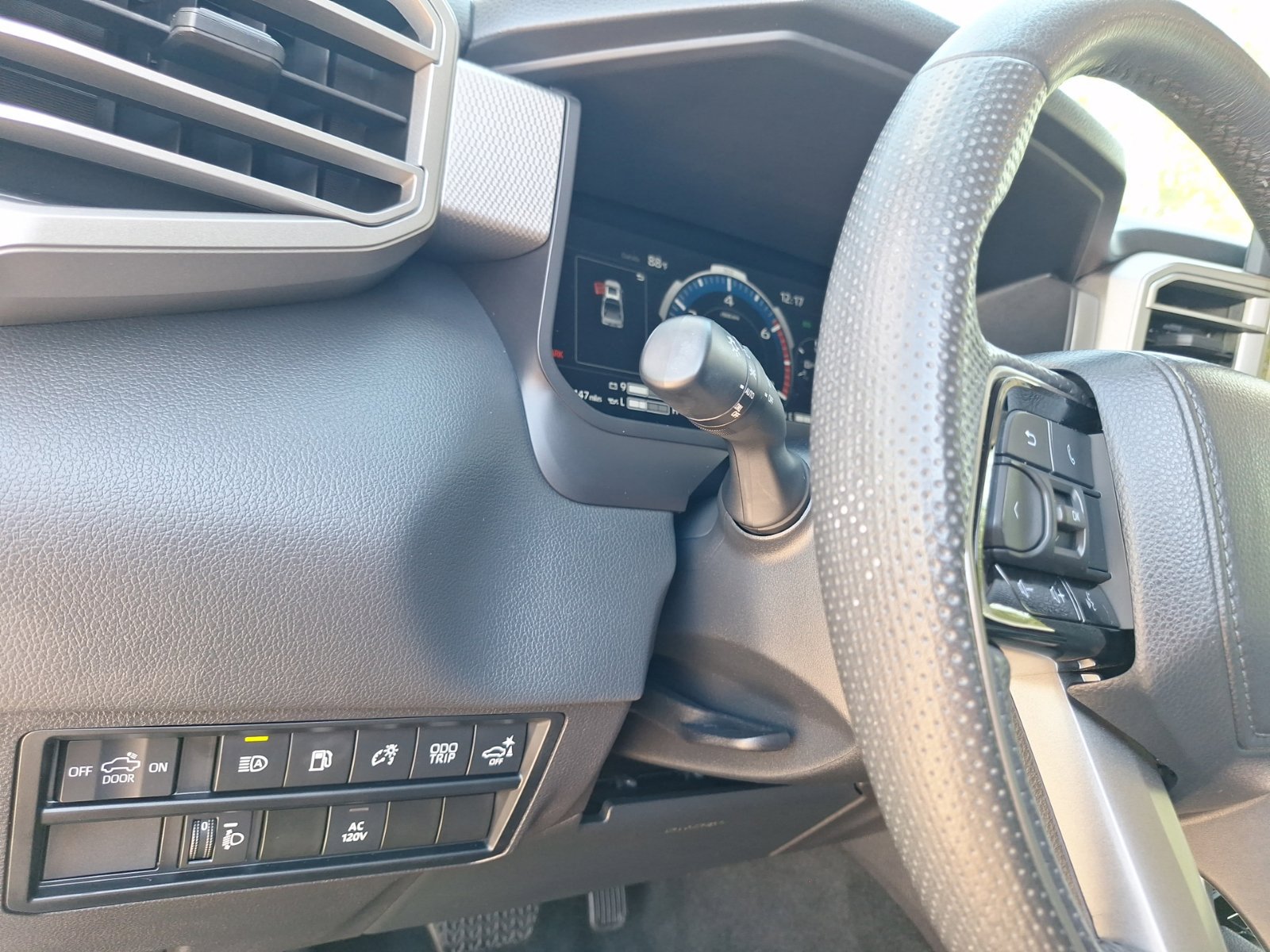 Used 2024 Toyota Tundra Limited w/ Power Package AWD/4WD image 20