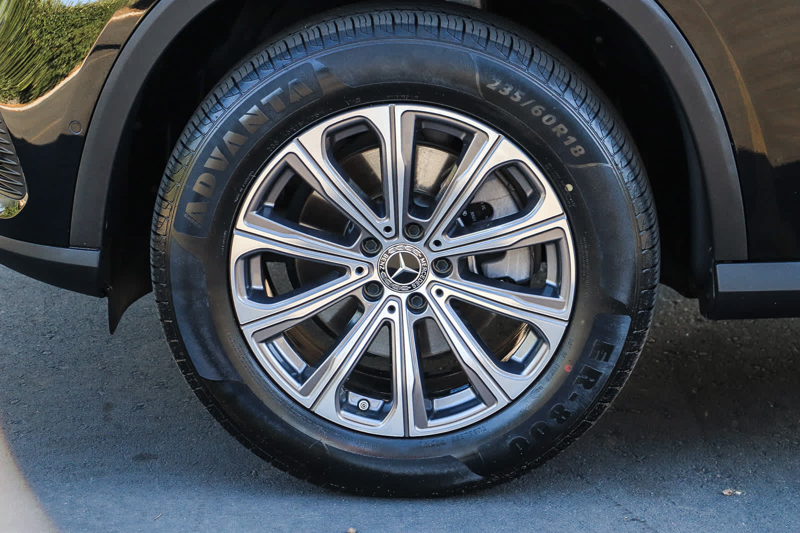 Used 2023 Mercedes-Benz GLC 300 4MATIC image 11