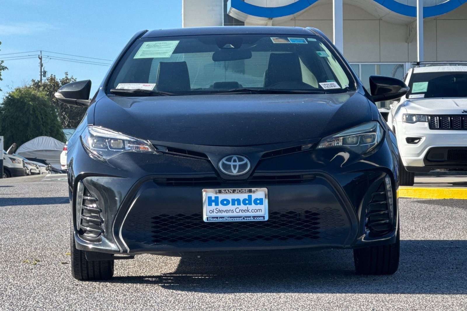 Used 2017 Toyota Corolla SE w/ SE Premium Package image 5