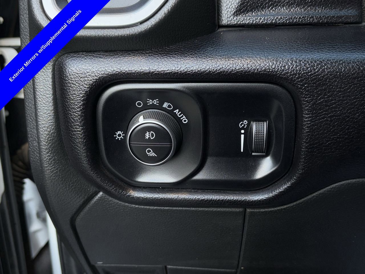 Used 2024 RAM 3500 Big Horn image 30