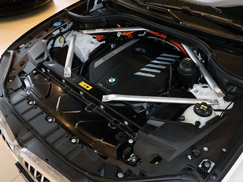 Used 2023 BMW X5 xDrive45e w/ Executive Package image 74