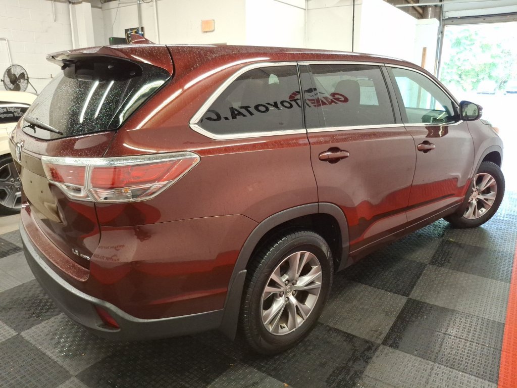 Used 2014 Toyota Highlander Plus AWD/4WD image 12