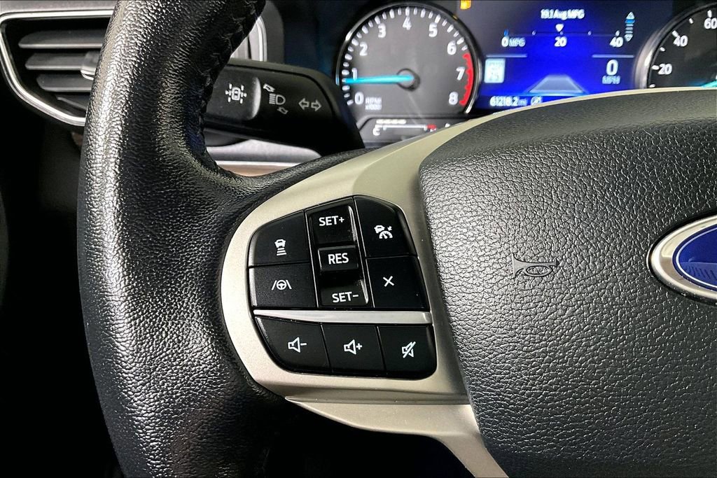 Used 2021 Ford Explorer Limited w/ Equipment Group 301A image 18