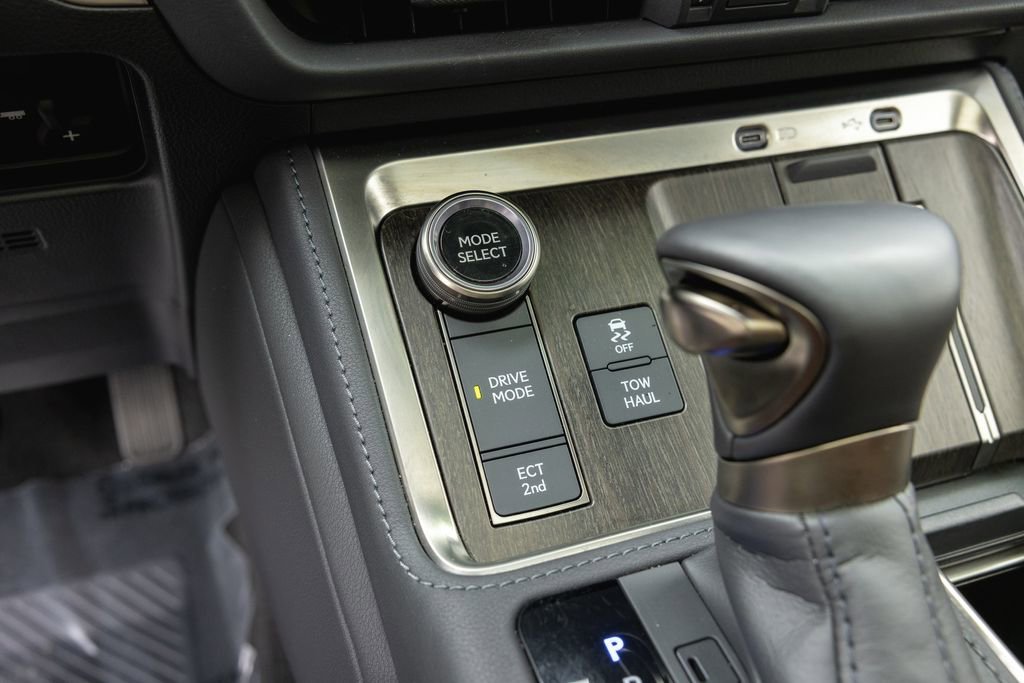 Used 2025 Lexus GX 550 w/ Accessory Package (Z1) AWD/4WD image 20