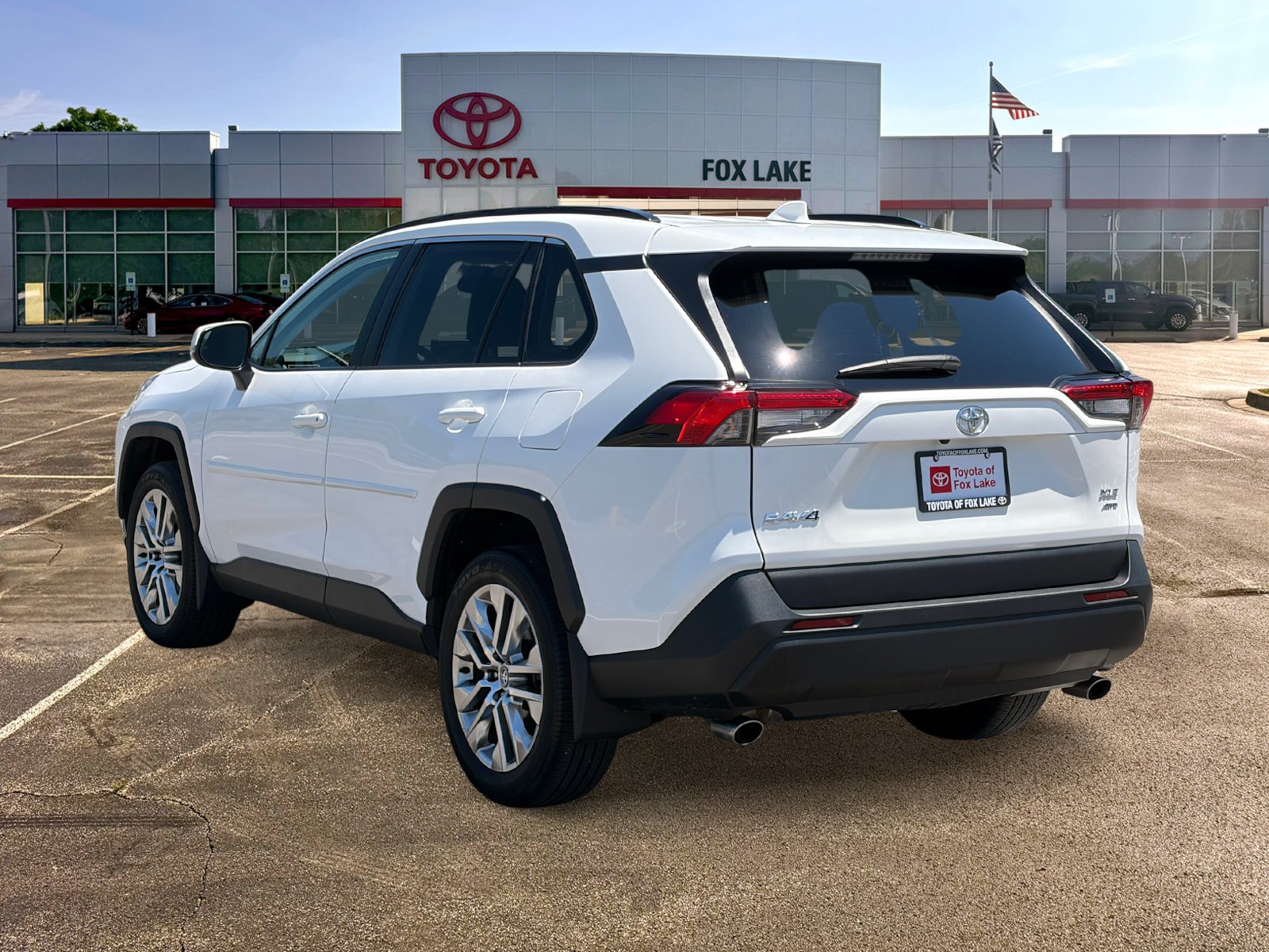 Used 2020 Toyota RAV4 XLE Premium AWD/4WD image 3