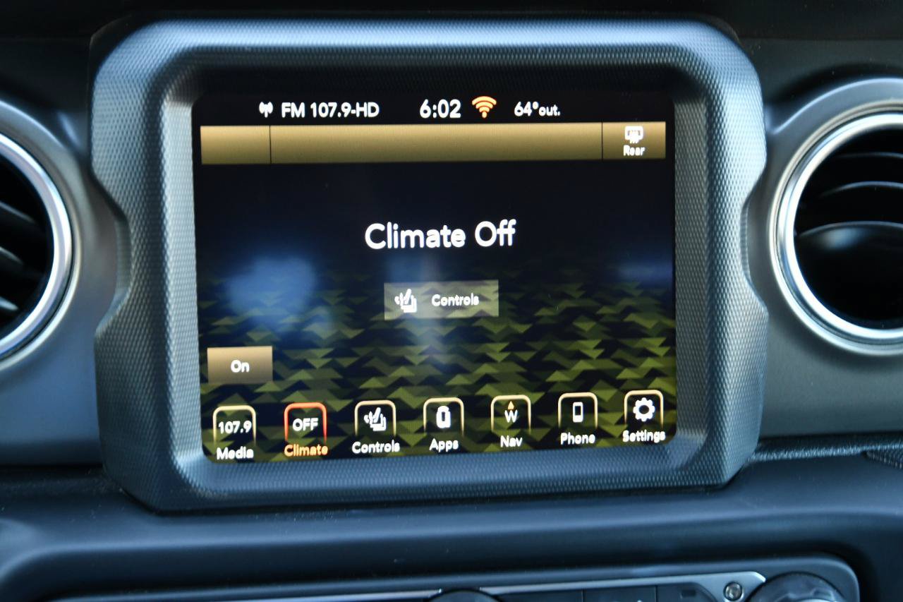 Used 2023 Jeep Wrangler Unlimited Rubicon 4xe w/ Cold Weather Group AWD/4WD image 14