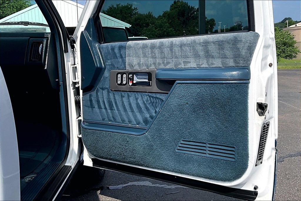 Used 1994 GMC Sierra 1500 2WD Regular Cab image 21