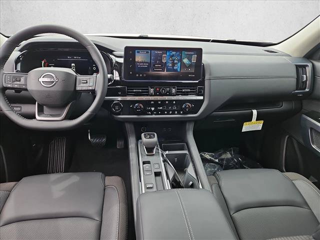 New 2026 Nissan Pathfinder SL FWD image 15