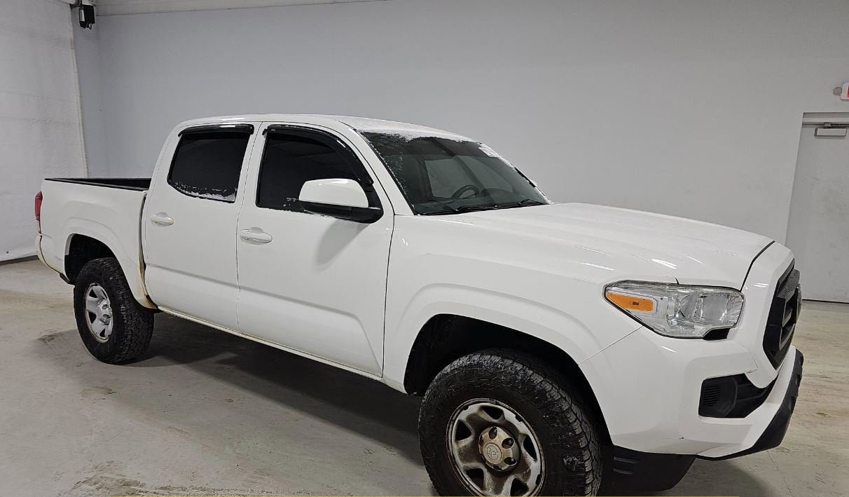 Used 2020 Toyota Tacoma SR AWD/4WD image 2