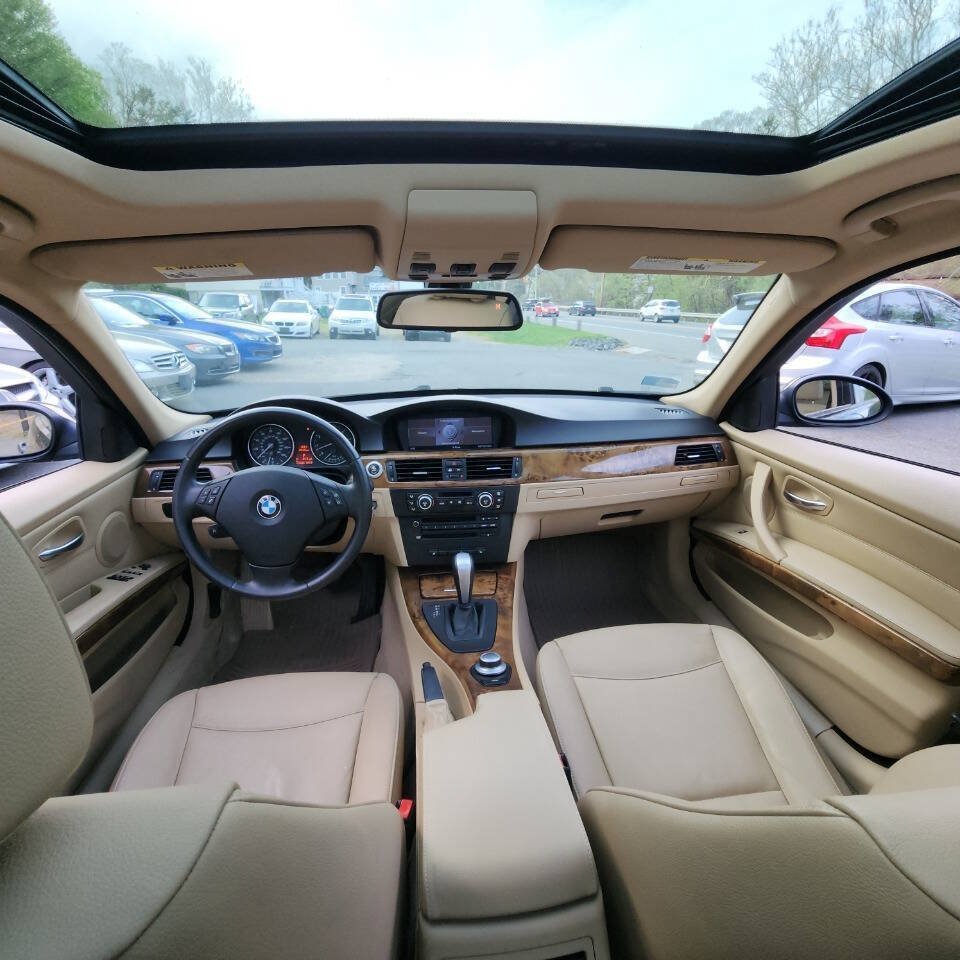 Used 2008 BMW 328xi Wagon AWD/4WD image 13