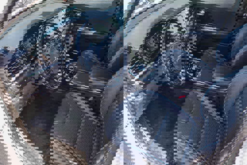 Certified 2022 Kia Niro EX Premium image 16