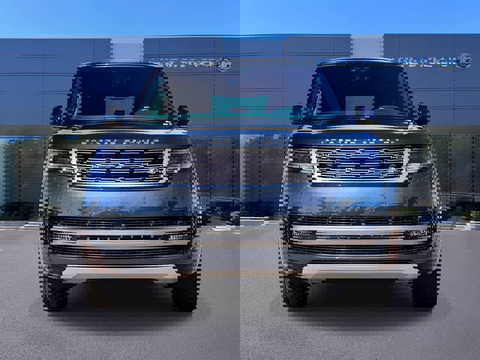 Certified 2024 Land Rover Range Rover SE image 2