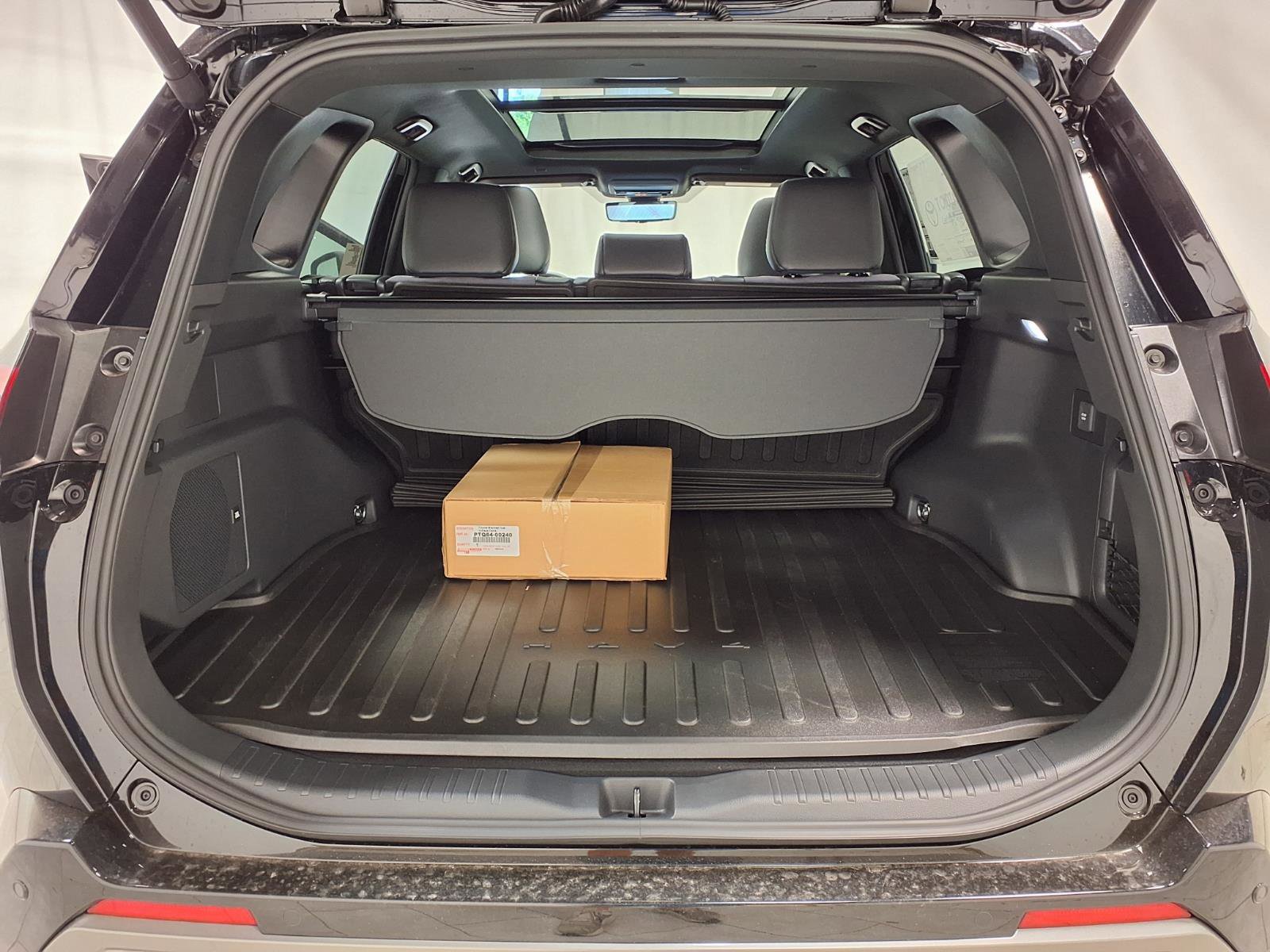 New 2026 Toyota RAV4 XSE AWD/4WD image 26