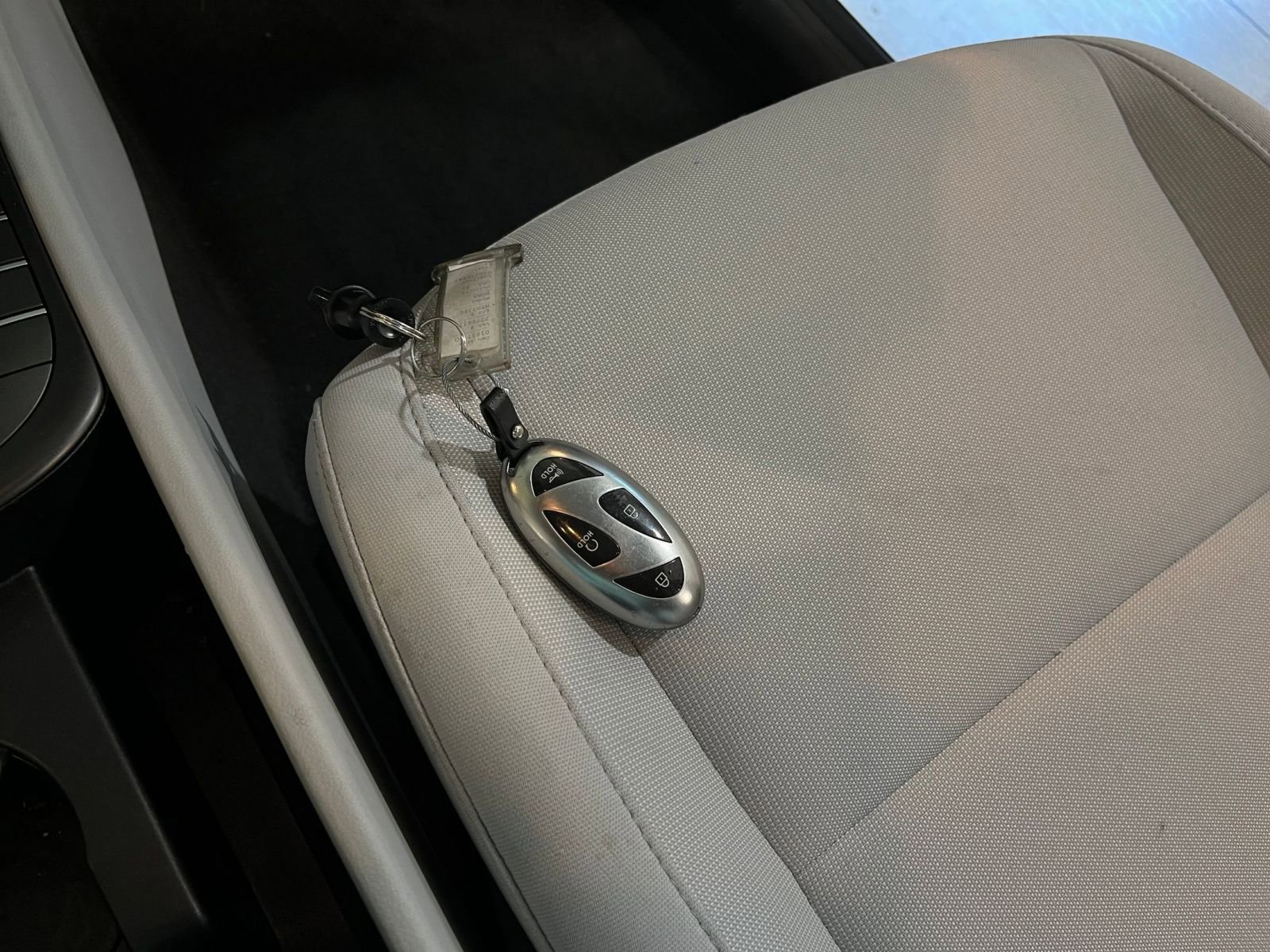 Used 2025 Hyundai Kona SEL FWD image 21