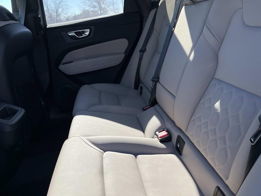 New 2026 Volvo XC60 B5 Plus w/ Climate Package image 19