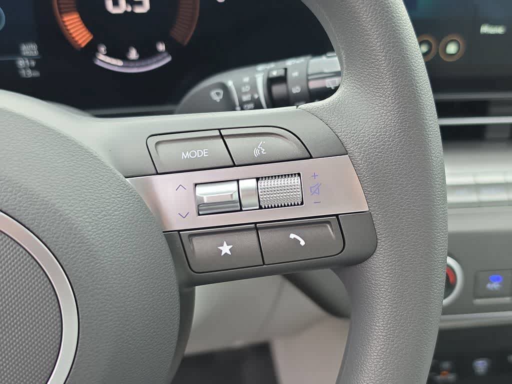 New 2027 Hyundai Kona SE FWD image 25